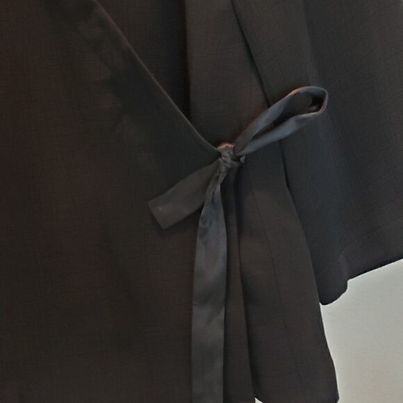 Eileen Fisher Silk Blend V-Neck Black Wrap Top Size PP/PTP - Picture 3 of 11